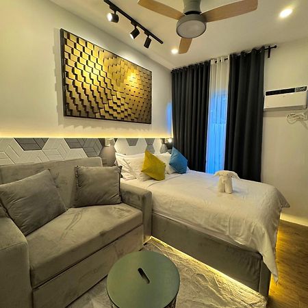 Fullerton Suites Puting Kahoy Exterior foto